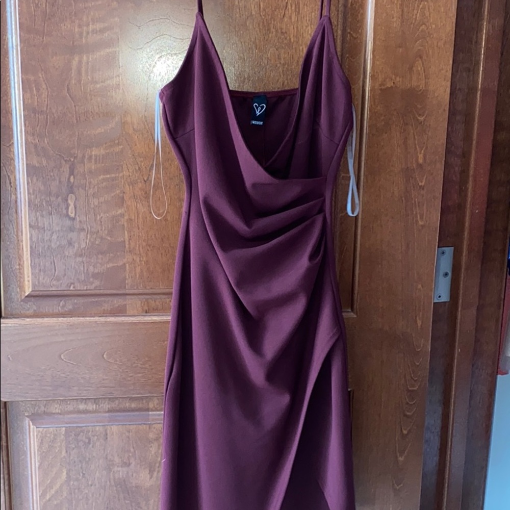 burgundy bodycon dress NEVER WORN